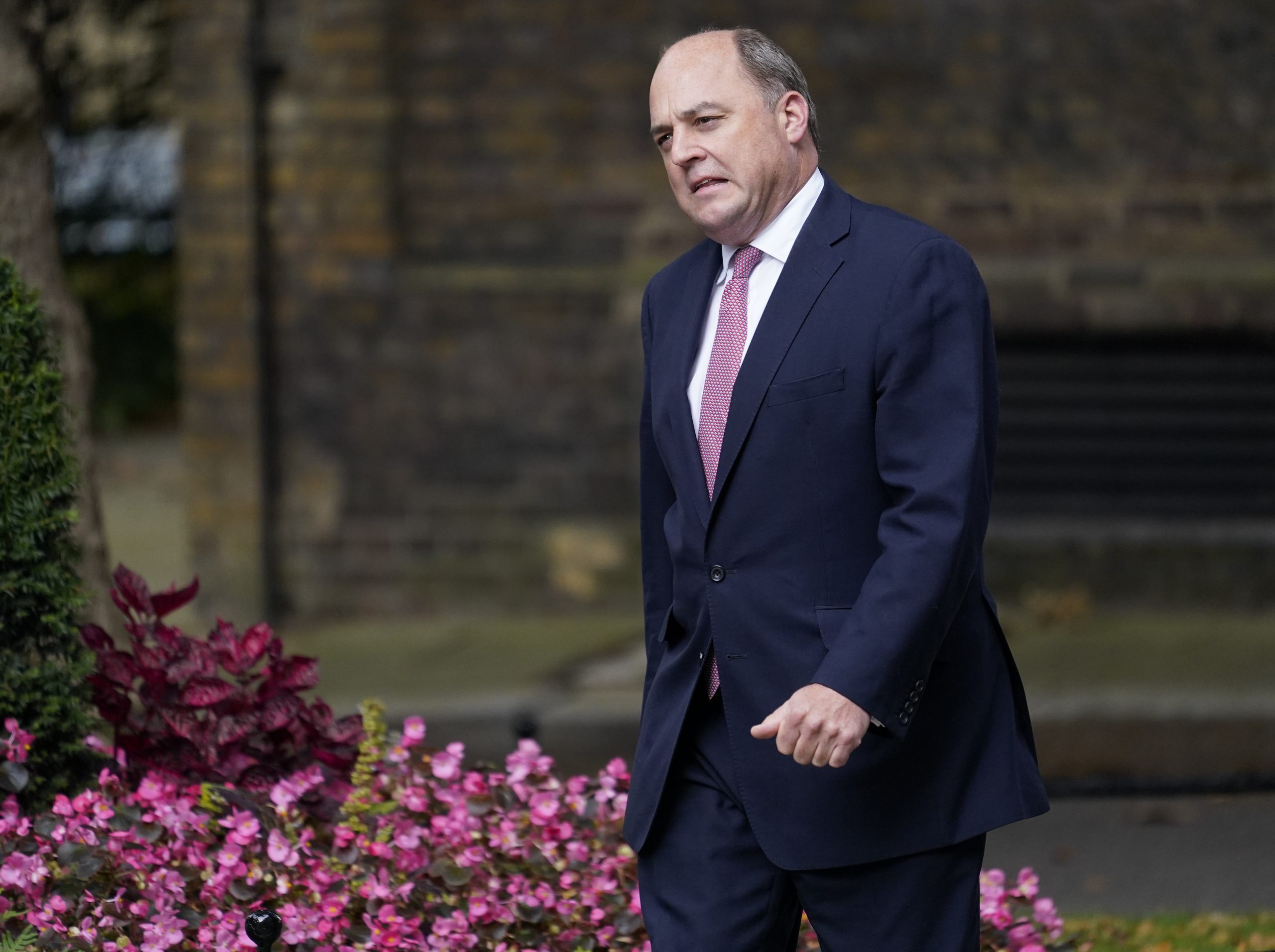 Ministrul britanic al Apărării își cere scuze după ce numele a 250 de interpreţi afgani au fost divulgate din greșeală