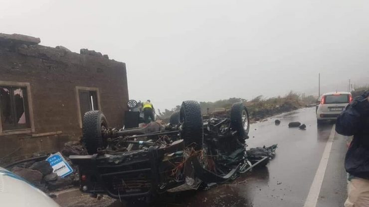 VIDEO. Incredibil, o insulă din Sicilia a fost lovită de o tornadă. Doi oameni au murit, 9 sunt răniți