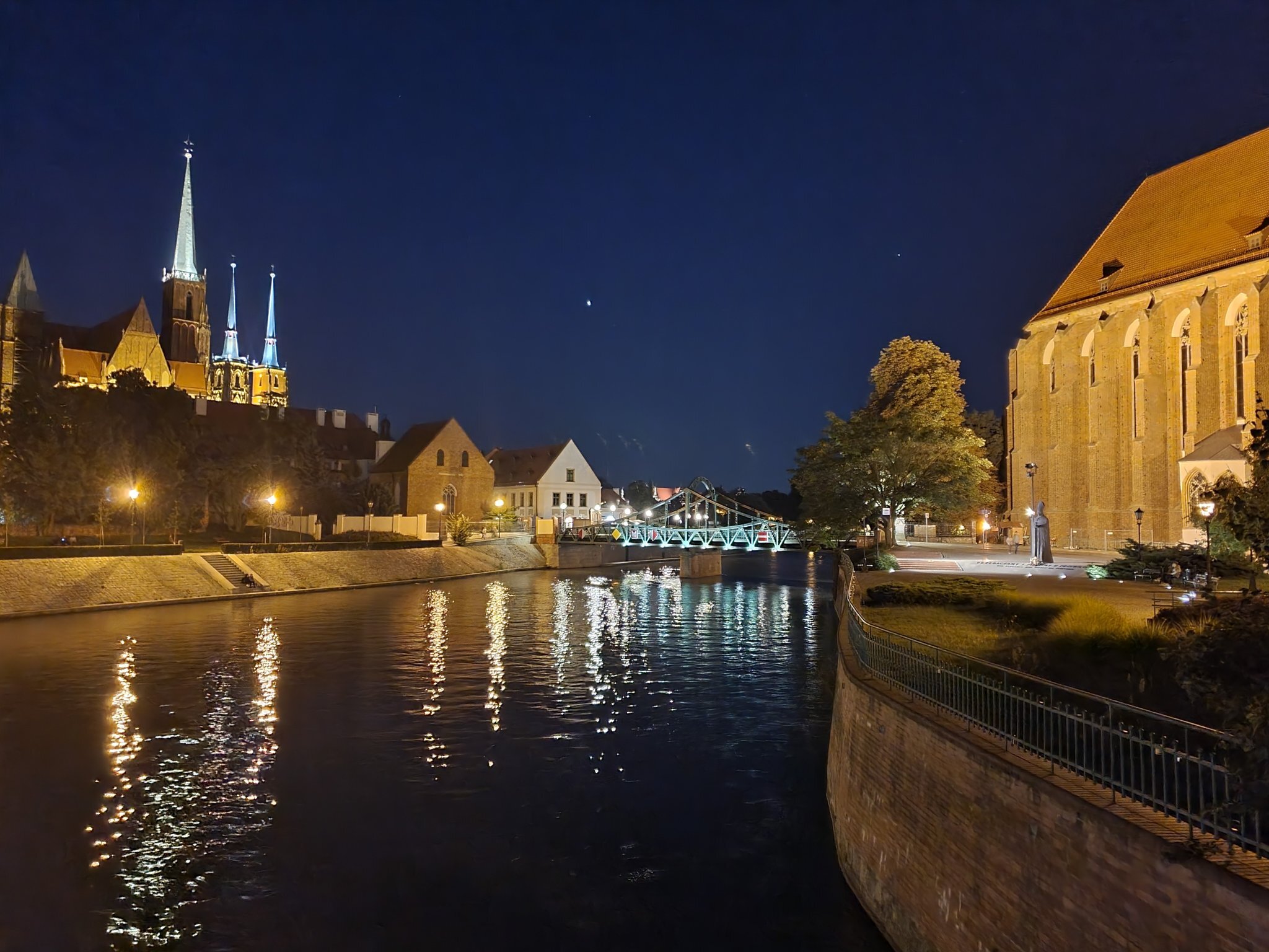 Polonia: Cum a reușit un singur oraș să atragă 22 de producători de electrocasnice. În România sunt doar 7 producători mari