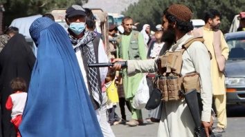 Primarul interimar din Kabul: Curățarea toaletelor pentru femei este singurul loc de muncă pe care acestea îl pot face pentru guvern