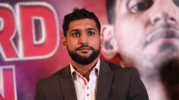 Campionul mondial de box Amir Khan, dat jos din avion, în America. Nu a vrut să poate masca de protecție