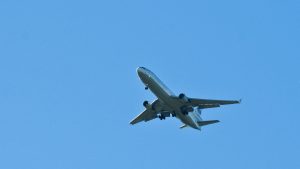 avion-operat-de-un-singur-pilot