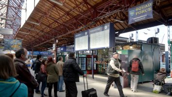 Gara de Nord se degradează încă de la ultima restaurare, din 1999. Experții cred că e nevoie de sute de milioane pentru renovare