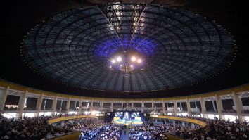 AUR: Iohannis încalcă Constituţia, iar Cîţu legea prin mituirea primarilor