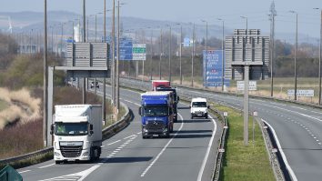 Britanicii regretă că au ieșit din UE: Este o criză severă de șoferi de camioane. Guvernul vrea să elibereze vize de urgență