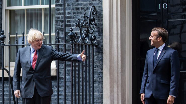 VIDEO. Boris Johnson imită accentul franțuzesc al lui Emmanuel Macron, la un eveniment republican