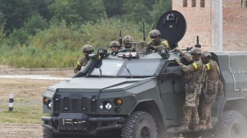 Uniunea Europeană va furniza armament Ucrainei