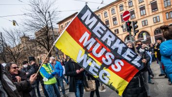 Facebook șterge conturile unei mișcării germane de extremă-dreapta care postau contra restricțiilor COVID-19