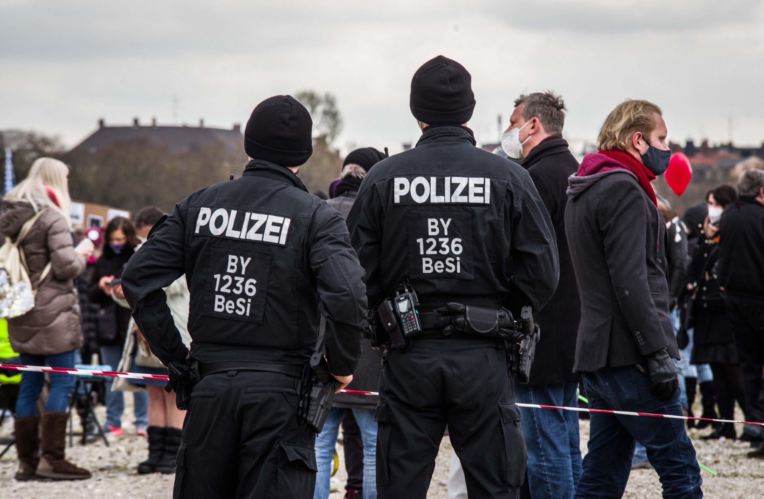 Germania: Poliția a arestat un grup de islamiști care voiau să comită un atentat la o sinagogă