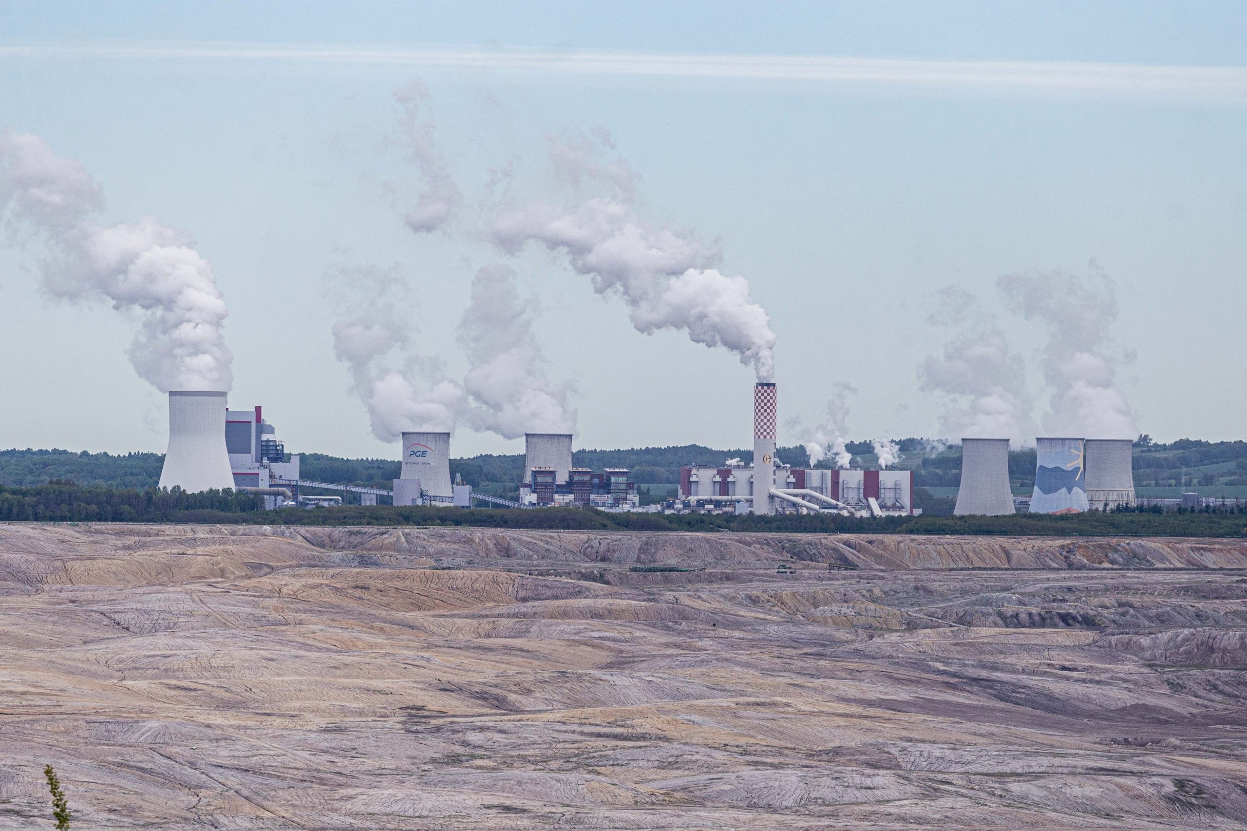 SUA ademenește țările din Europa de Est cu energia nucleară: Criza climatică generează o „oportunitate de piață”