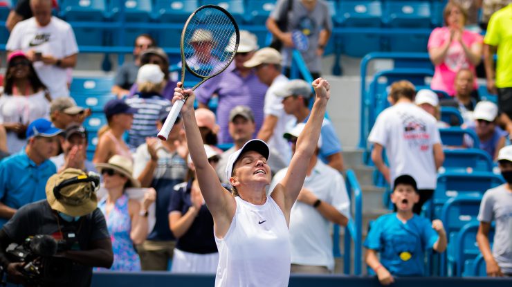 August 17, 2021, CINCINNATI, UNITED STATES: Simona Halep of Romania in action during the first round of the 2021 Western & Southern Open WTA 1000 tennis tournament against Magda Linette of Poland (Credit Image: © Rob Prange/AFP7 via ZUMA Press Wire)