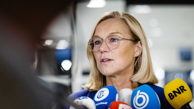 Singurul oficial guvernamental din Vest care a demisionat după haosul evacuării din Afganistan. (UPDATE) A demisionat și ministrul Apărării