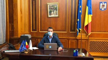 Ionuț Moşteanu: USR PLUS votează orice moţiune ajunge la vot