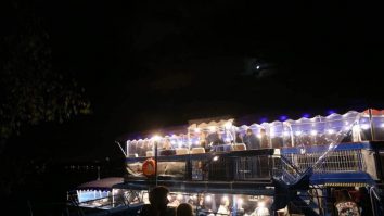 „Jazz on the Boat”, o plimbare muzicală cu barca ce străbate lacul Herăstrău, pe acorduri Jazzy