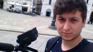 Doi jurnaliști și un activist, bătuți de 20 de indivizi, în timp ce filmau un documentar despre tăierile ilegale de pădure: „Aveau topoare”