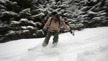 Stațiune celebră de schi, dată în judecată de familia unui bărbat care s-a infectat cu COVID-19 și apoi a murit