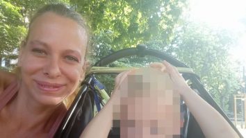 O fostă actriță porno și-a ucis copilul de numai doi ani și a așezat cadavrul pe banda rulantă dintr-un supermarket