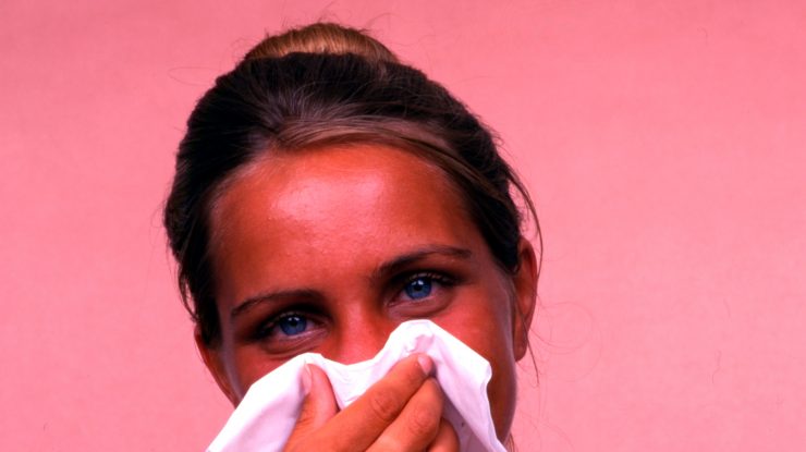 Ce riscă persoanele infectate cu Covid-19 care fac și gripă