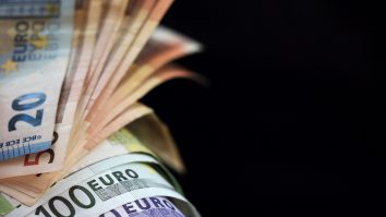 Datoria externă a României a crescut cu 8,4 miliarde de euro în primele 8 luni ale anului. La cât a ajuns datoria totală