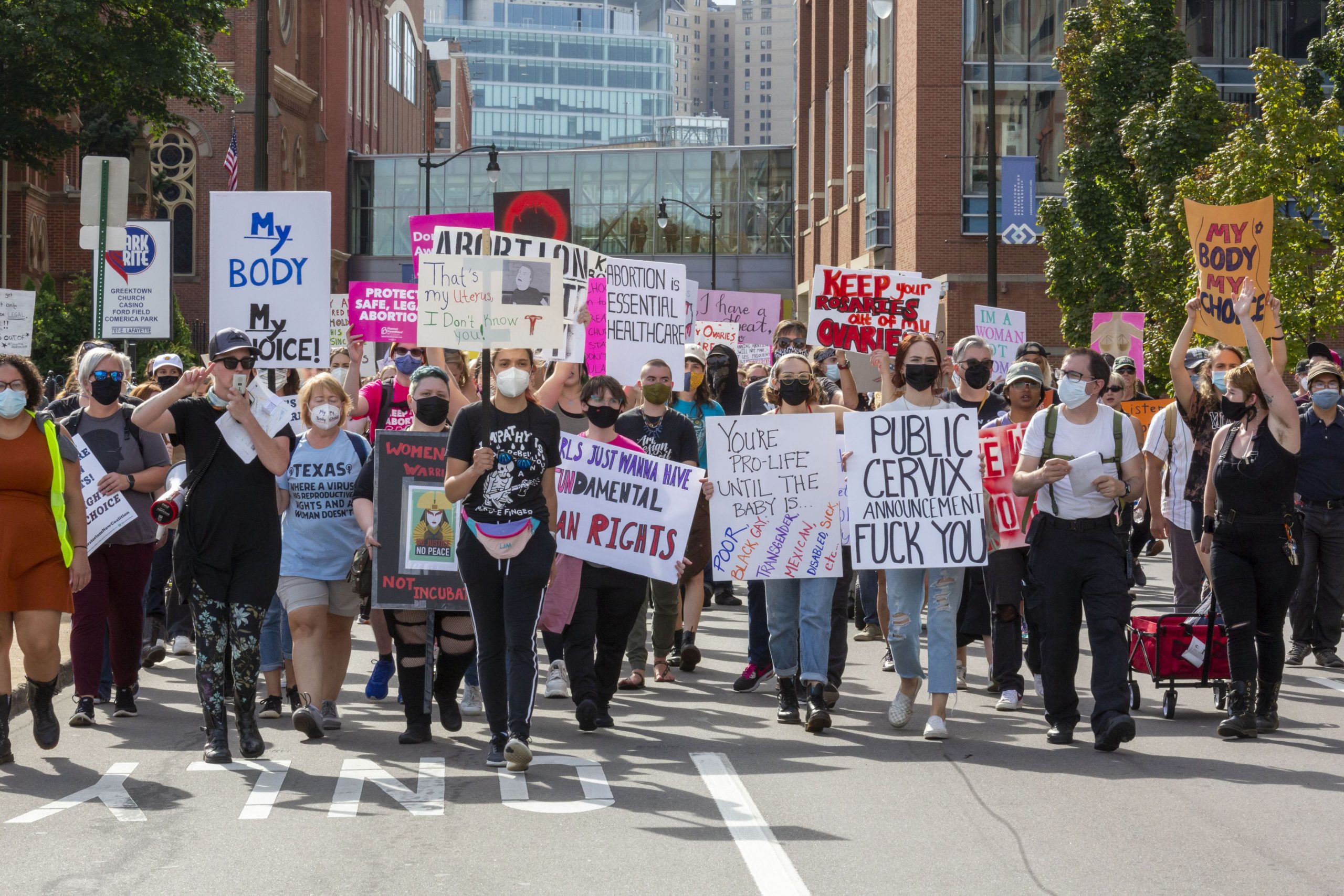 Marș de amploare în SUA. Mii de femei au manifestat împotriva legii avortului