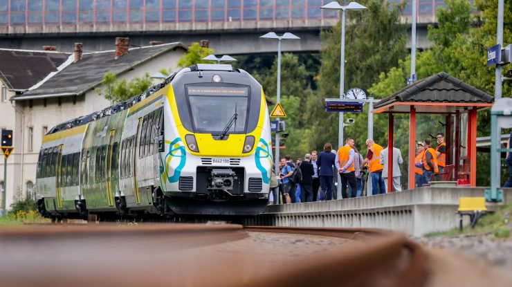 O femeie a fost violată în tren. Pasagerii nu au intervenit