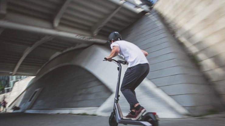 Vrei un scuter electric? Acestea sunt 3 dintre cele mai bune modele