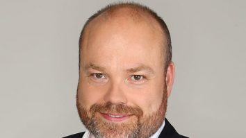 Un om de afaceri le oferă angajaţilor un bonus total de 46 de milioane de dolari