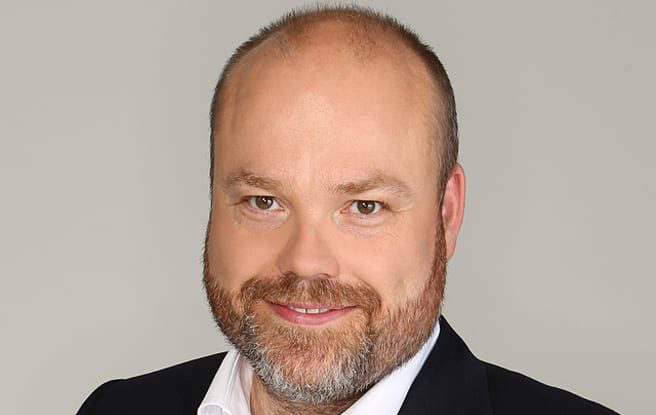 Un om de afaceri le oferă angajaţilor un bonus total de 46 de milioane de dolari