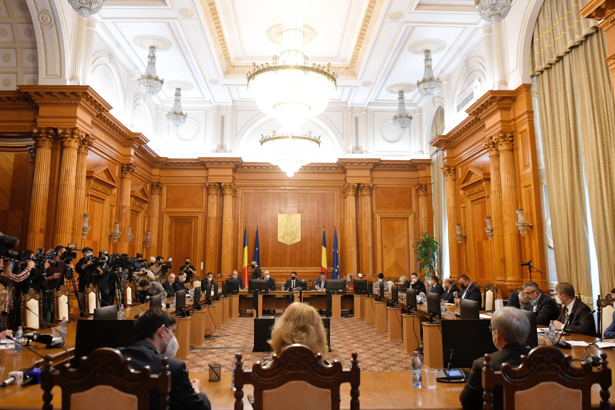 Coaliția de guvernare a dezbătut ore în șir despre remanierea miniștrilor. Au fost vehiculate mai multe nume