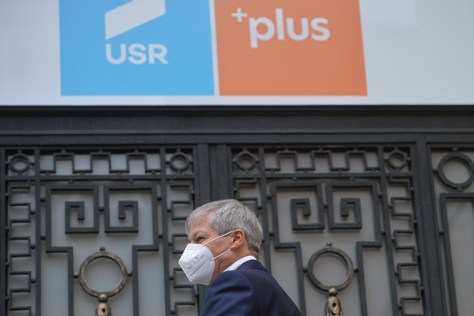 Primul discurs al lui Dacian Cioloș după câștigarea președinției USR PLUS: „Am dovedit că putem avea maturitatea și înțelepciunea necesară să ducem la bun sfârșit un proces democratic”