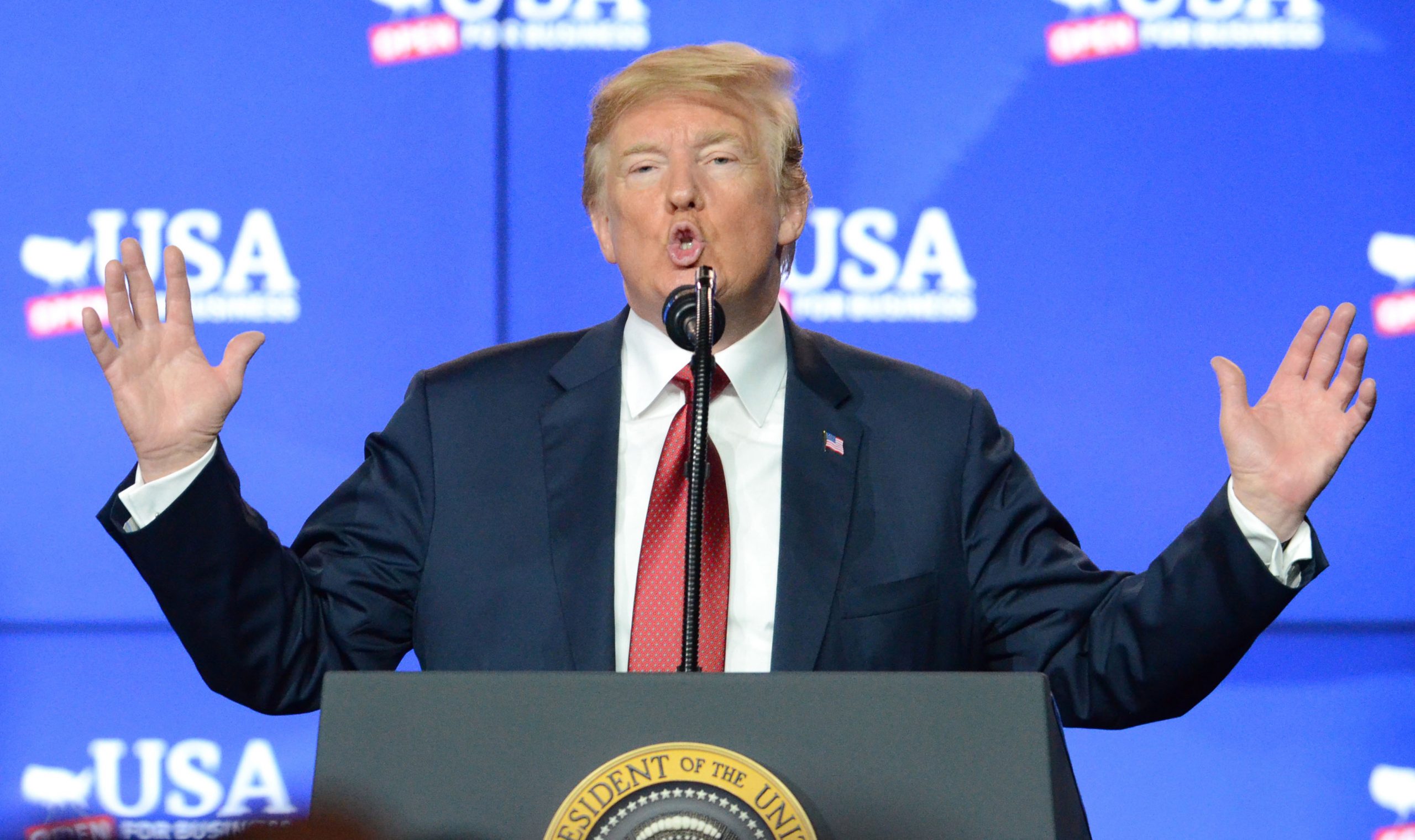 Donald Trump face presiuni pentru redeschiderea contului său de Twitter