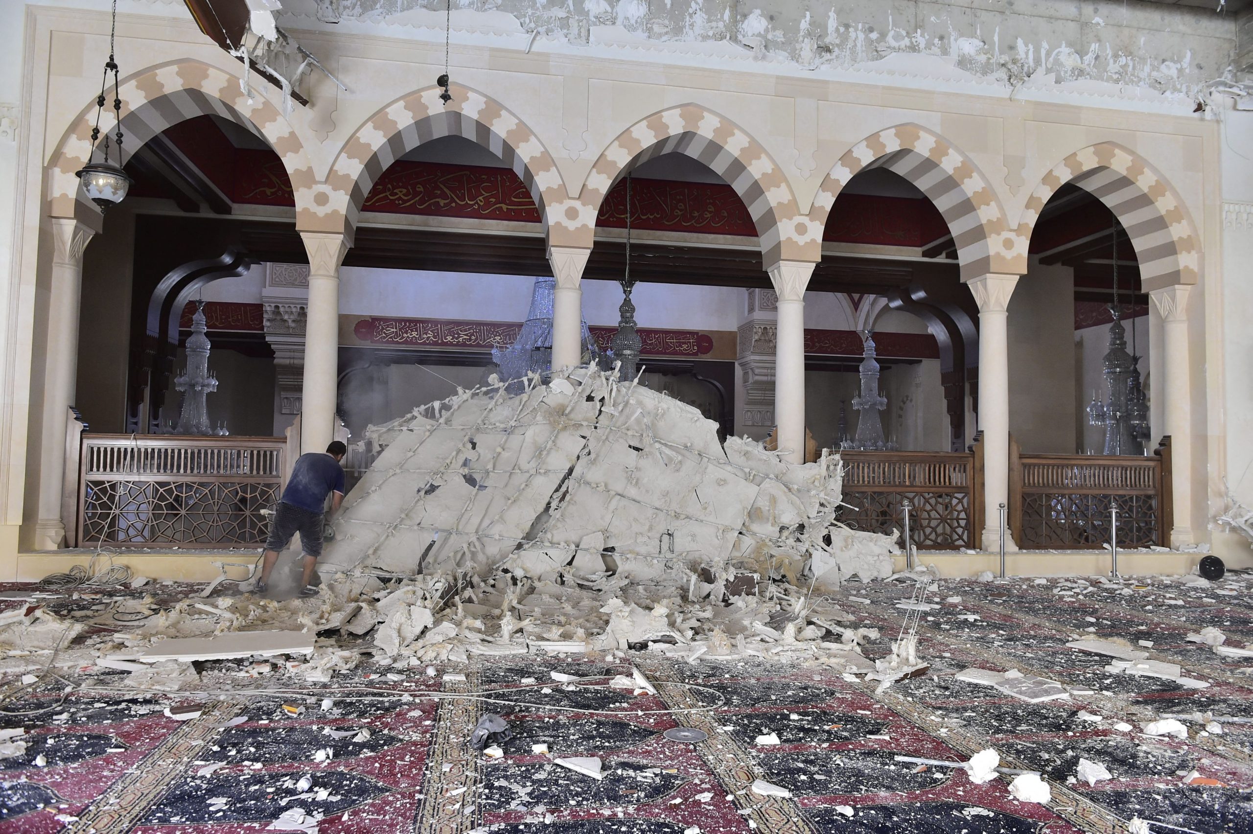 Reţeaua teroristă Stat Islamic revendică atentatul din Kunduz, în urma căruia cel puţin 55 de oameni au murit