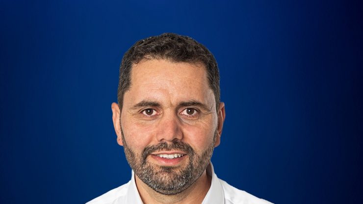 Un politician român a obținut ordin de protecție împotriva soției. Bărbatul susține că a fost bătut