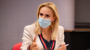 Gabriela Firea, vaccinată cu doza a treia și confirmată cu Covid: „Forma este una uşoară şi aşa sper să rămână”