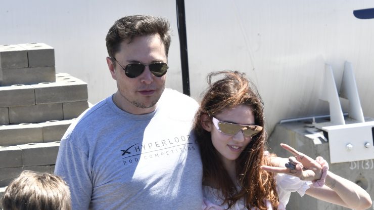 Tatăl lui Elon Musk a recunoscut că are un copil secret cu fiica sa vitregă