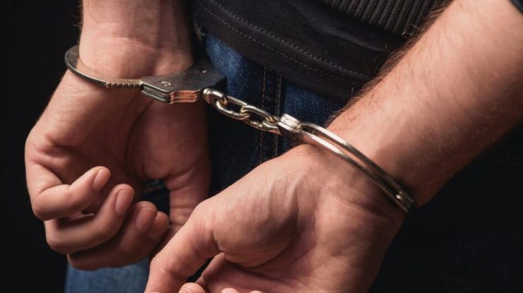 În urma cercetărilor, bărbatul a racolat un minor de 15 ani pe rețelele de socializare.