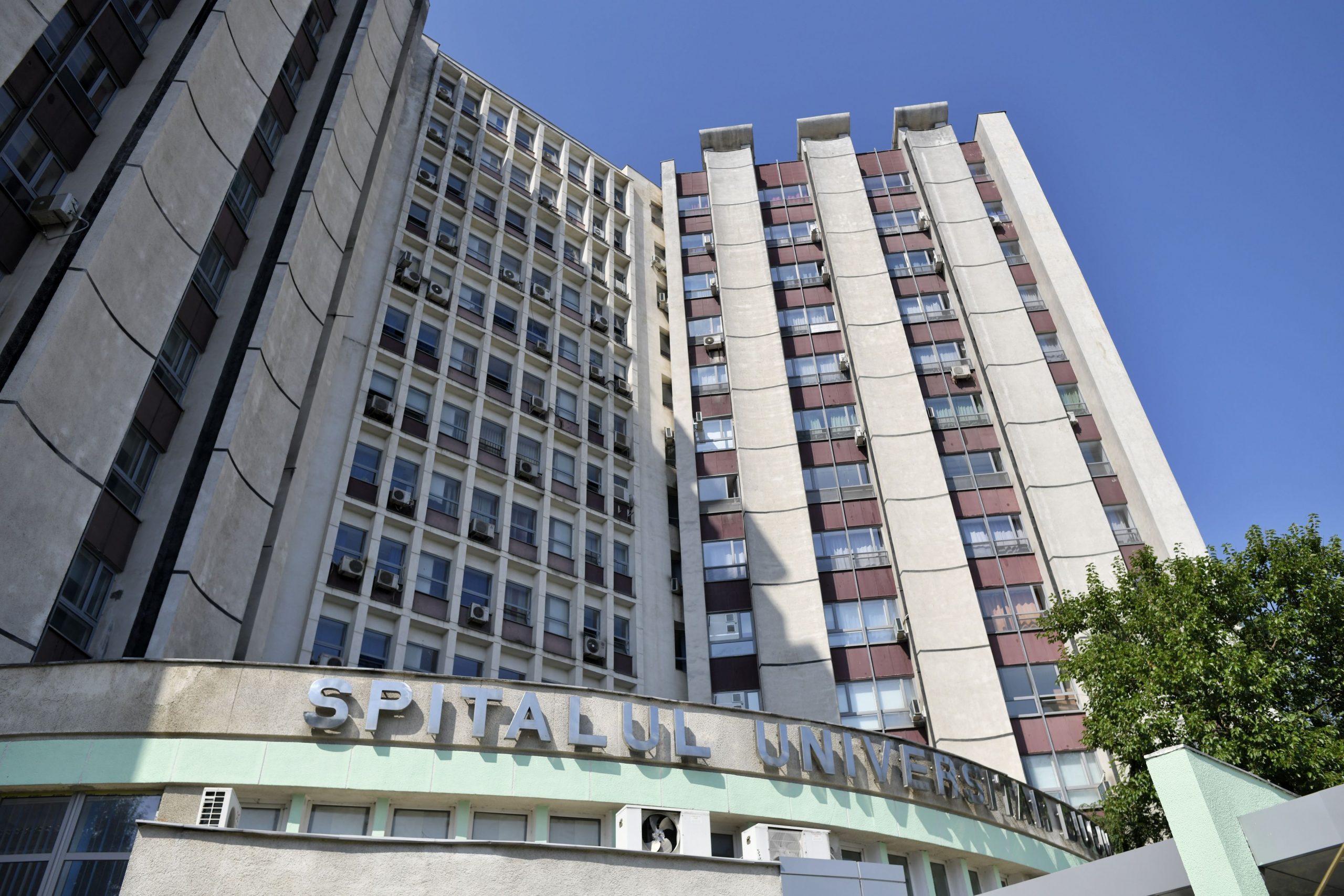Un medic de la Terapie Intensivă, jurnal de „front” despre situația din spital: „Reanimarea e plină de critici COVID”