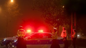 Măsurile restrictive se înăspresc în Capitală: Controalele de noapte şi cele care vizează operatorii economici şi cetăţenii se intensifică.