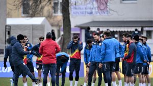 Federaţia Română de Fotbal obligă toţi jucătorii să prezinte Certificatul Verde