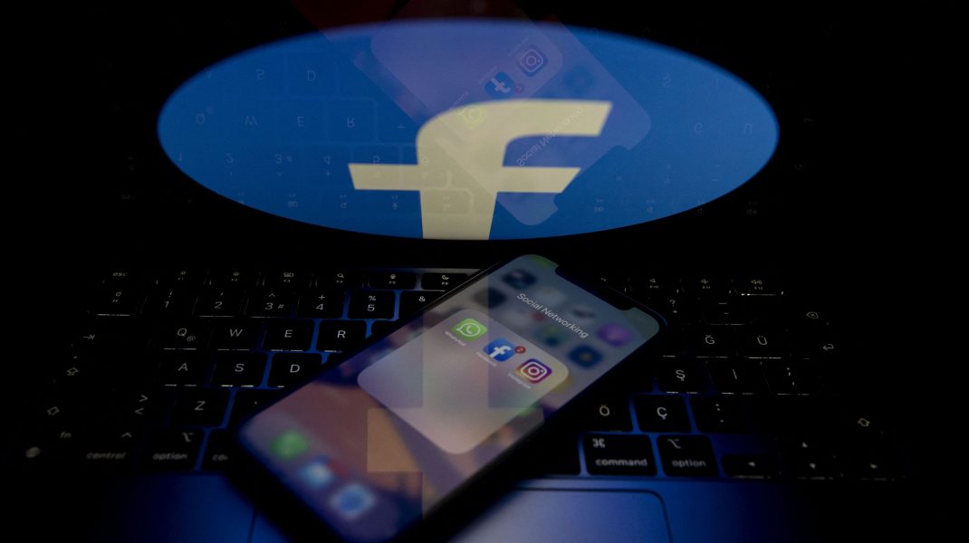 Facebook atrage din ce în ce mai puţini utilizatori tineri, utilizatori „preţioşi” din punct de vedere publicitar.