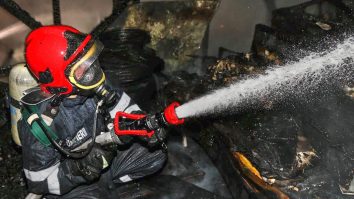 Vâlcea: Explozie la Uzina Mecanică Băbeni. Patru oameni au murit. Alte patru persoane, transportate la spital