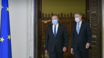 nicolae ciuca si klaus iohannis la palatul cotroceni