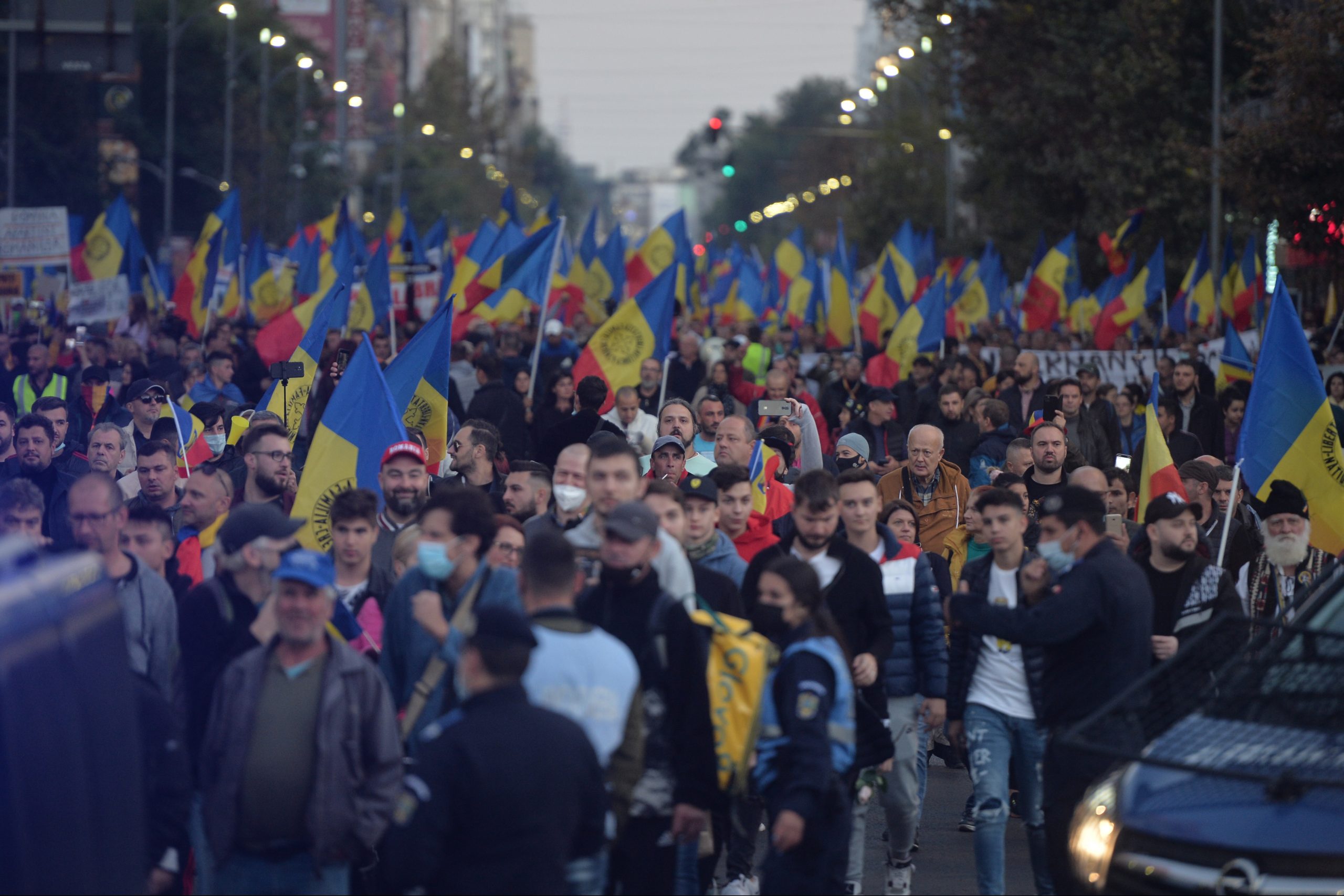 Ion Cristoiu, despre proteste: Exprimă o nemulțumire față de actuala guvernare. Guvernul trebuie să plece, e mort. Președintele să preia frâiele