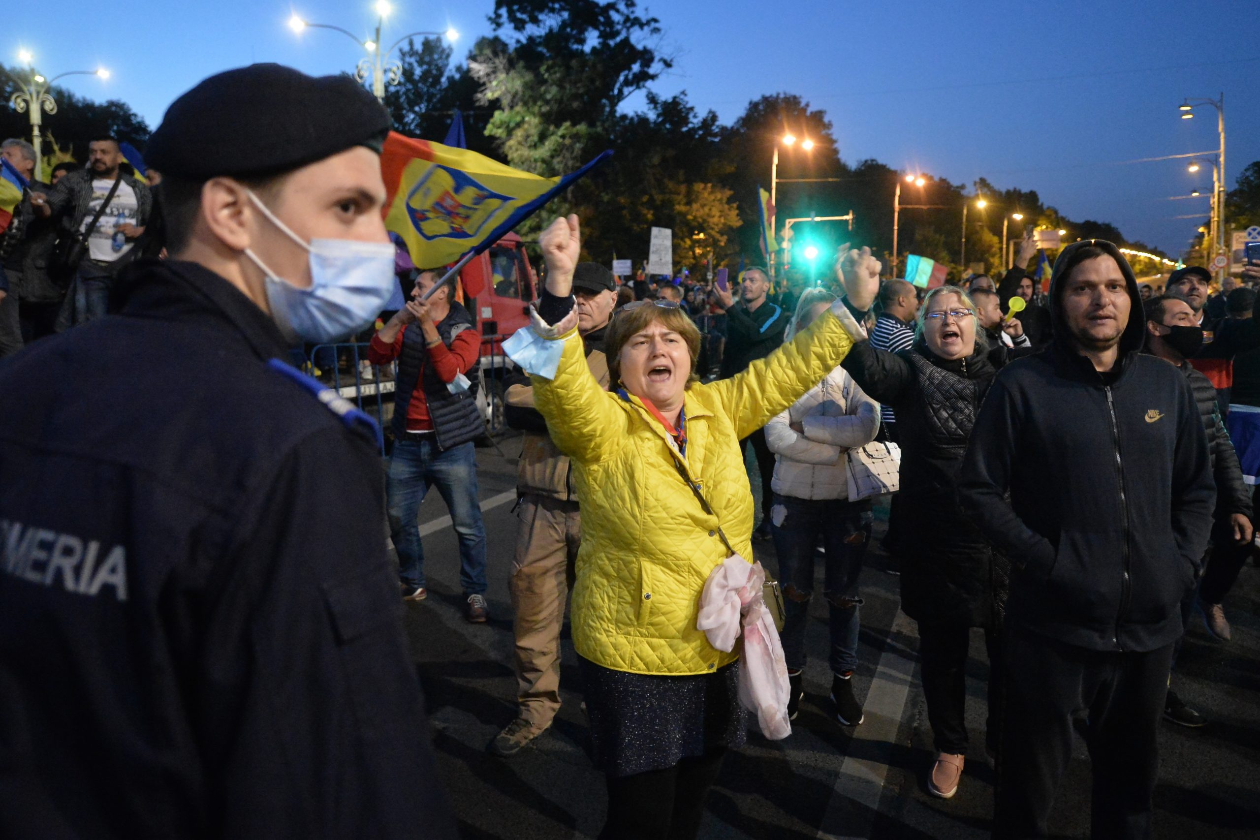 Cel mai mare protest după declanșarea pandemiei, ÎN IMAGINI. Cum au arătat străzile Bucureștiului