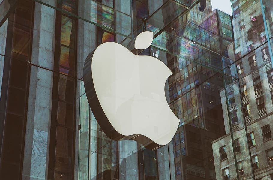Acţiunile Apple au scăzut cu 1,2% în tranzacţiile din afara pieţei, în urma acestei ştiri.