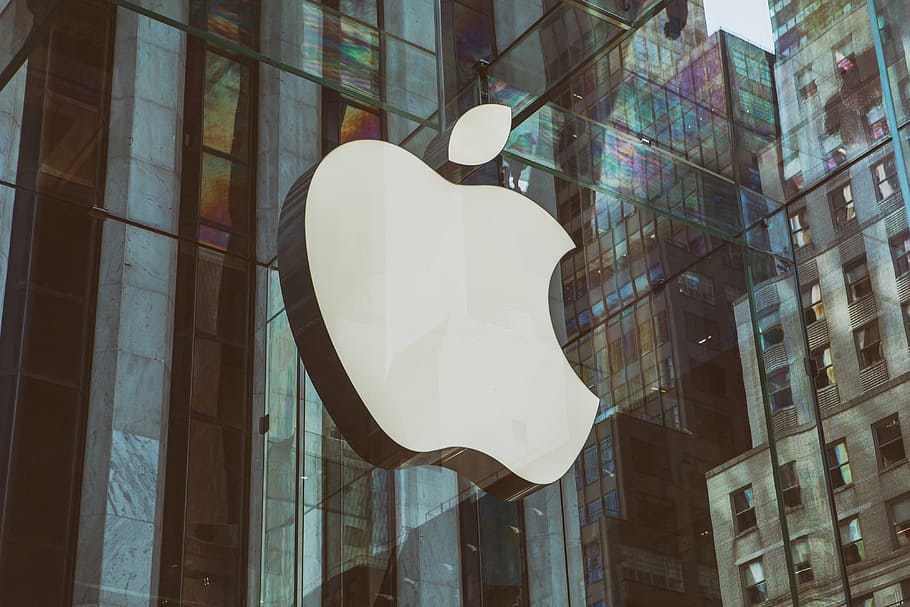 Acţiunile Apple au scăzut cu 1,2% în tranzacţiile din afara pieţei, în urma acestei ştiri.