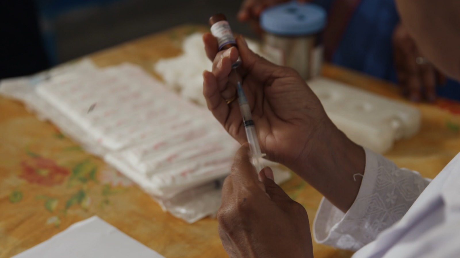 SUA vor să schimbe definiția termenului „complet vaccinat”