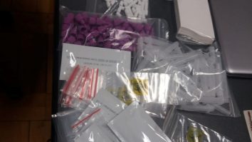 Senator USR: Au sosit testele în școli, fără instrucțiuni, fără prospect. Noaptea minții