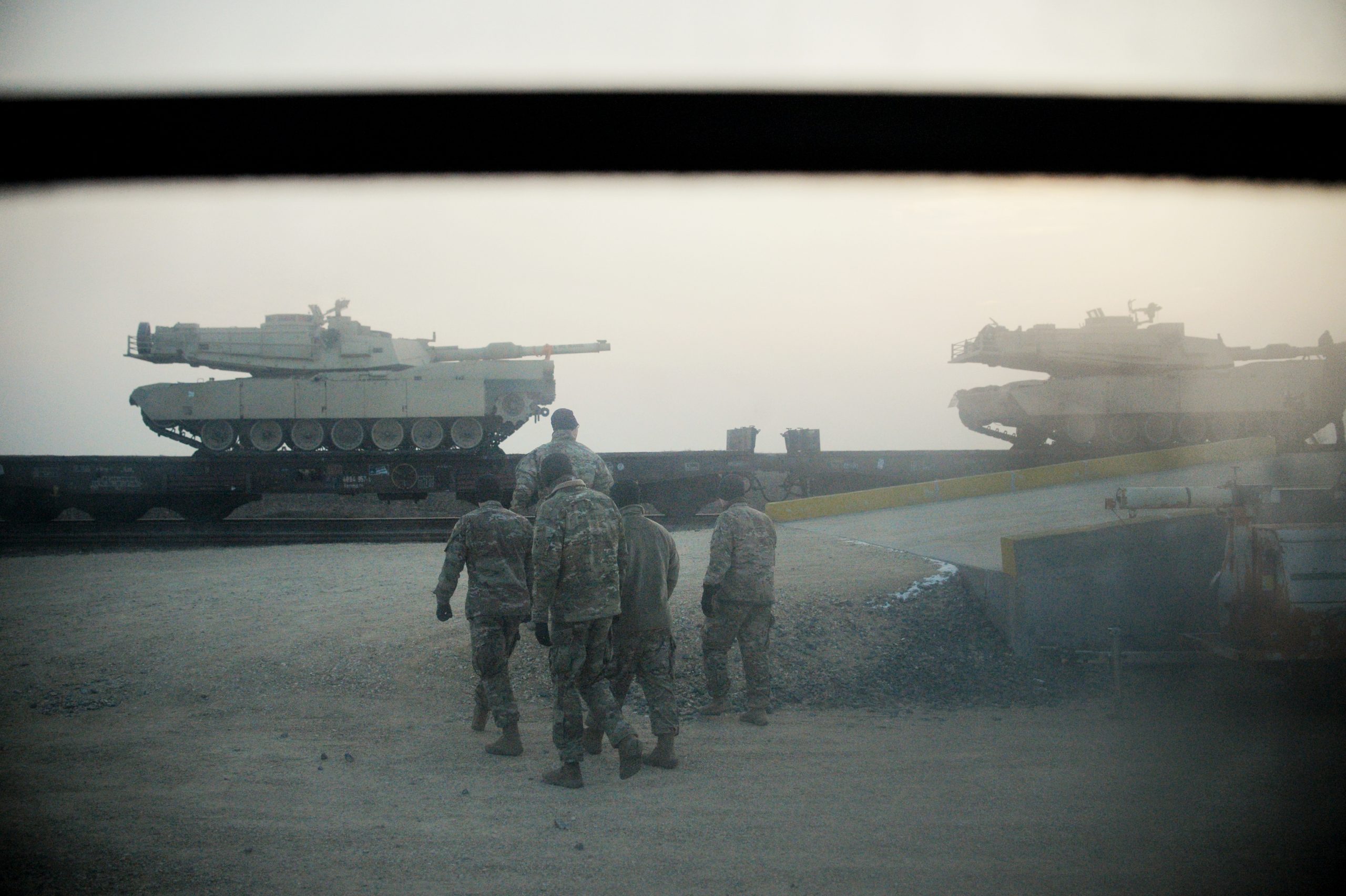 Hoții români au furat motorină în valoare de două milioane de dolari de la baza militară de la Mihail Kogălniceanu