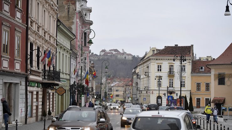 Aglomeraţie pe Valea Prahovei, spre staţiunile montane. Trafic intens în Breaza, Comarnic și Bușteni
